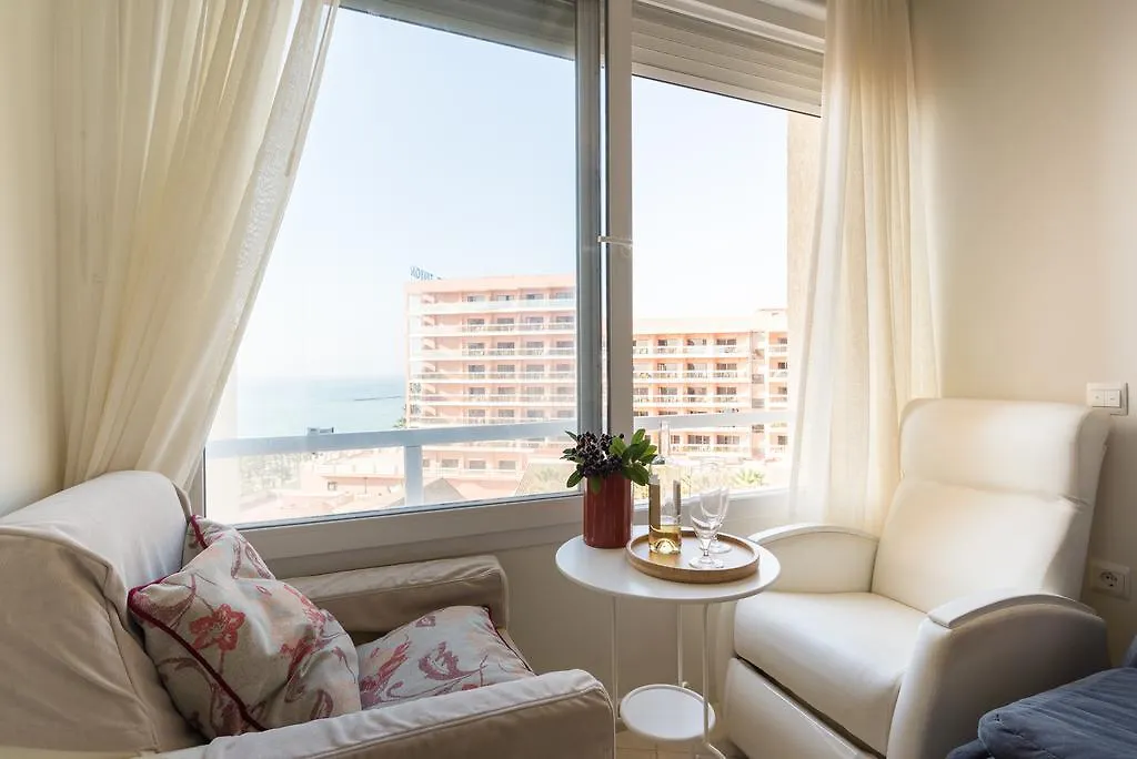 Apartamento MalagaSuite Front Beach Benalmádena